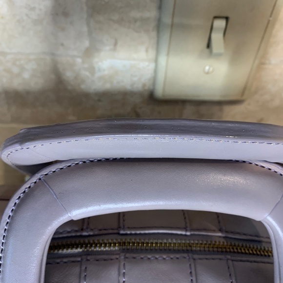 COPY - Tre Vero lavender purple leather handbag - Picture 6 of 14